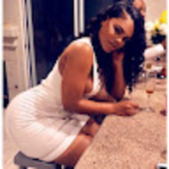 Meet your Posher, Zea - Picture 1 of 1